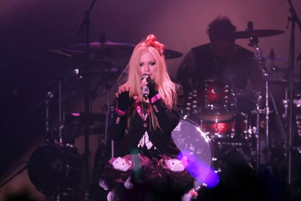 Cover Song Friday &#8211; Avril Lavigne Covers &#8216;How You Remind Me&#8217; by Nickelback