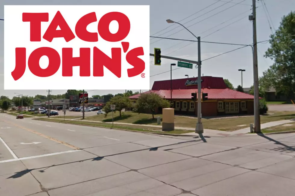 A New Taco John’s Coming to Old East Side Pizza Hut