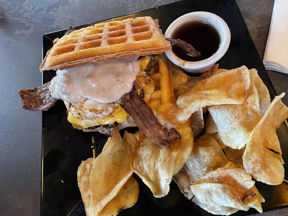 Downtown Burger Battle: Wiley’s Farmer’s Breakfast Burger