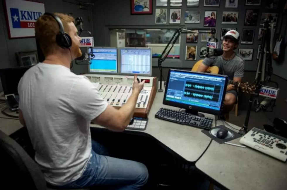 Radio Texas Live Debuts Saturday Night on Kickin&#8217; Country