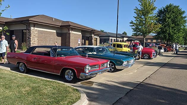 Sioux Falls Quion Bank Classic Car Cruise-In