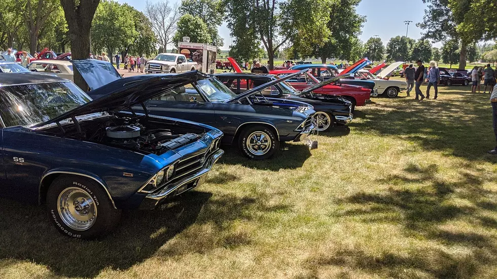 ‘Blast From The Past’ Car Show In Dell Rapids