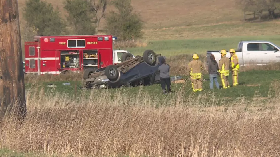 Rollover Crash Near Rowena Kills One, Injures Two