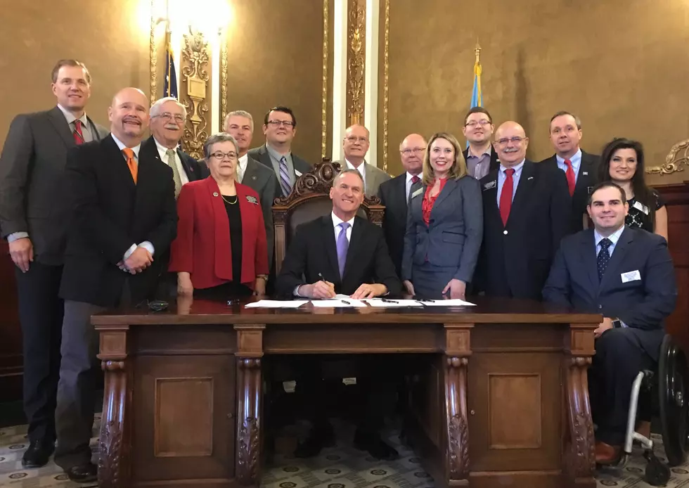 Here’s the List of New Laws Awaiting Governor Daugaard’s Signature