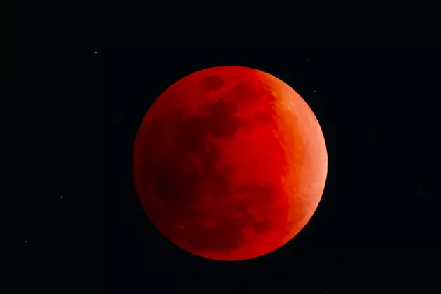 Total Lunar Eclipse AND Blood Moon Occuring This Weekend