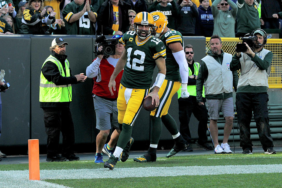 Rodgers Throws 5 TD Passes, Packers Gash Raiders 42-24