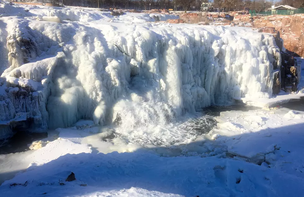 See the Winter Falls in Sioux Falls