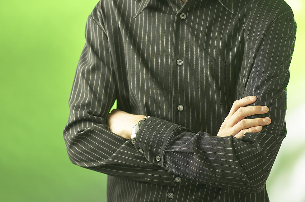 Whoops – Wife Accidentally Donates Husband’s Shirt With $8,000 In It, Receives True ‘Miracle’