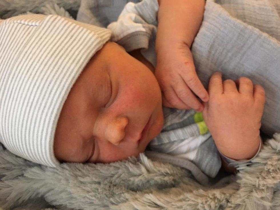 Couple Names Latest Sioux Falls Car-Birth Baby ‘Lewis’