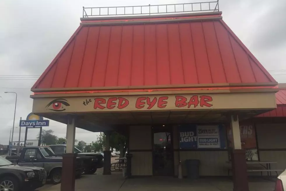 Dive Bar Tour: The Red Eye