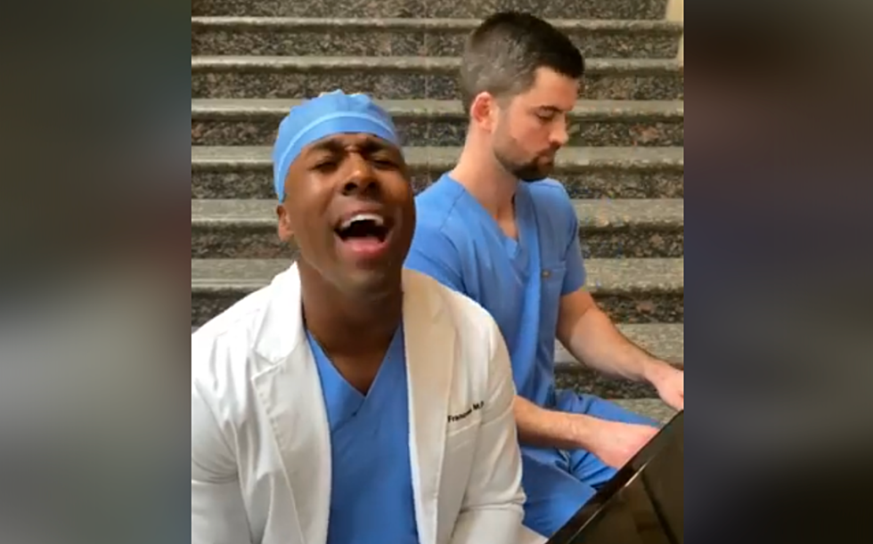 Surgery Resident at Mayo Clinic Sings Hopeful Message