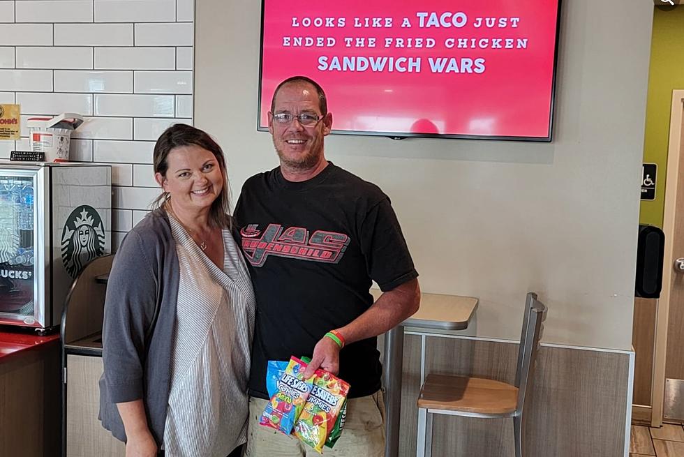 Sioux Falls Taco John’s Worker Saves Choking Woman Gets Big Award