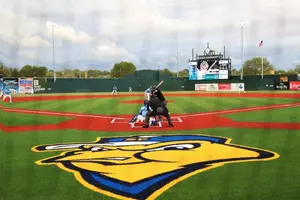 Sioux Falls Canaries Open Season With a Bang