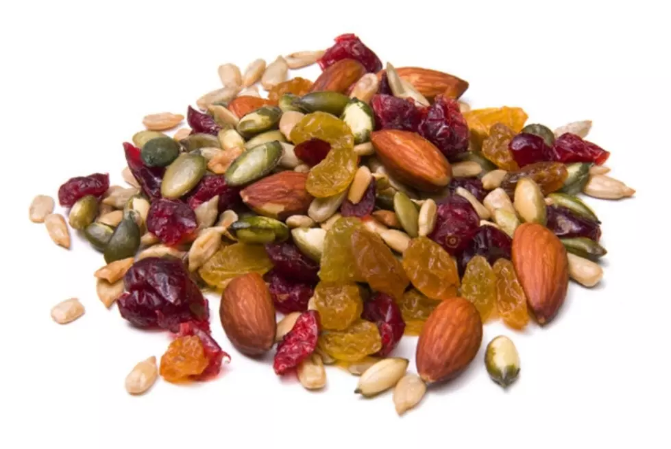 Recall: Hy Vee Salad Topping and Trail Mix 