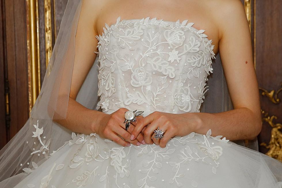 South Dakota Brides Spend the Least on Their Wedding Dresses