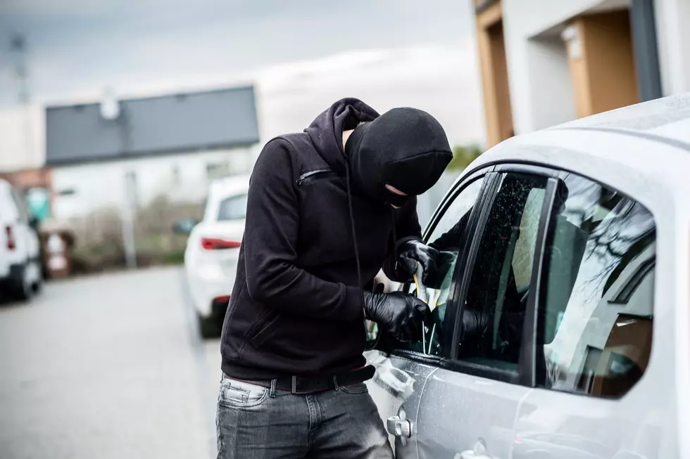 Police Remind You to Lock Your Car as Thieves Are Afoot
