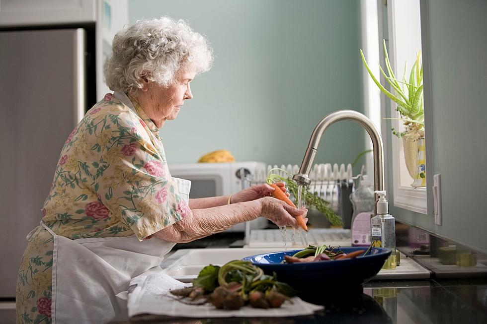 Going Solo: South Dakota among Top States for Seniors Living Alone