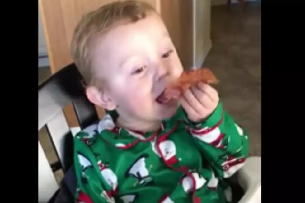 Baby’s Priceless Reaction When Trying Bacon For The First Time [VIDEO]