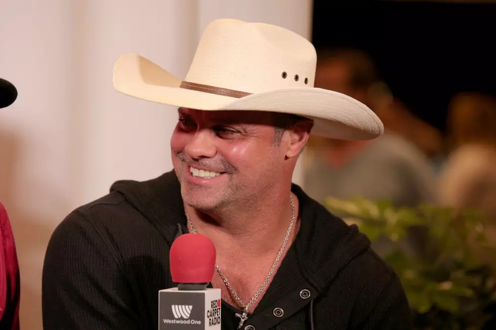 Today's R2S: Country Artists Remember Troy Gentry 