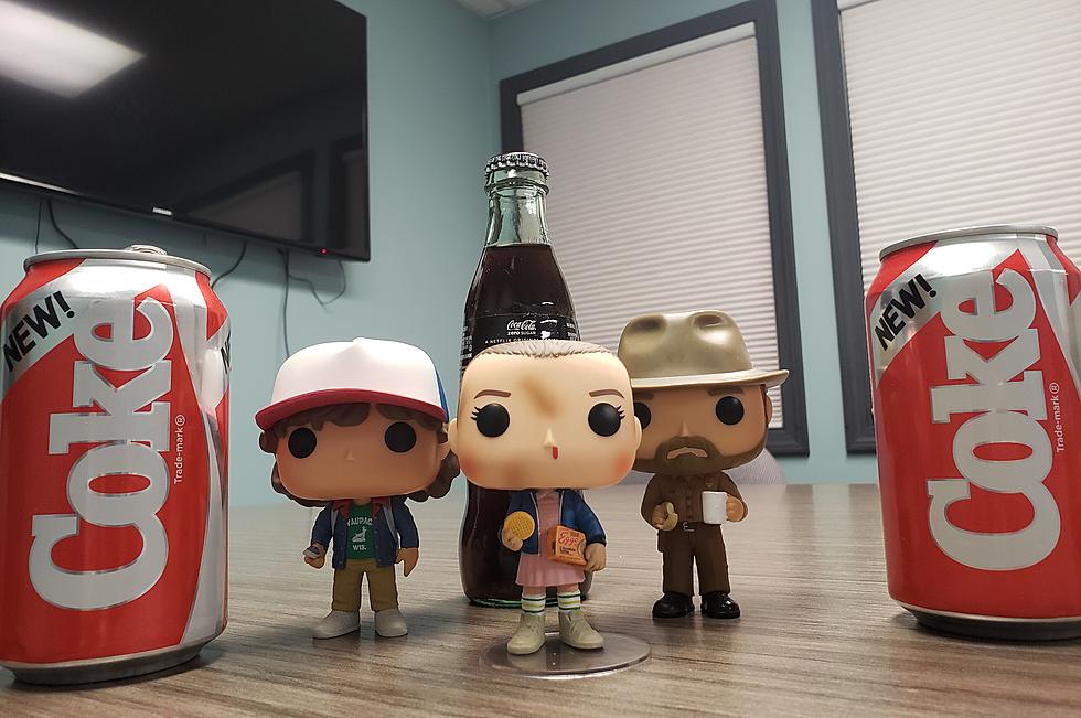 Netflix' "Stranger Things" Brings Back "New Coke" and We Try It!