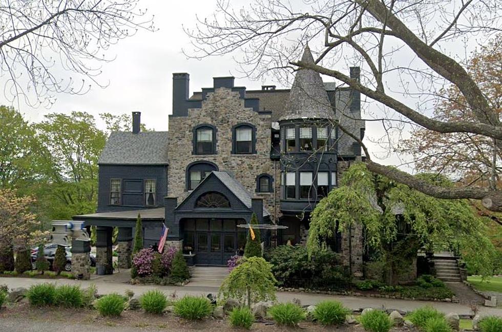 Live Like A Royal – Spend The Night At A Camden Maine Castle