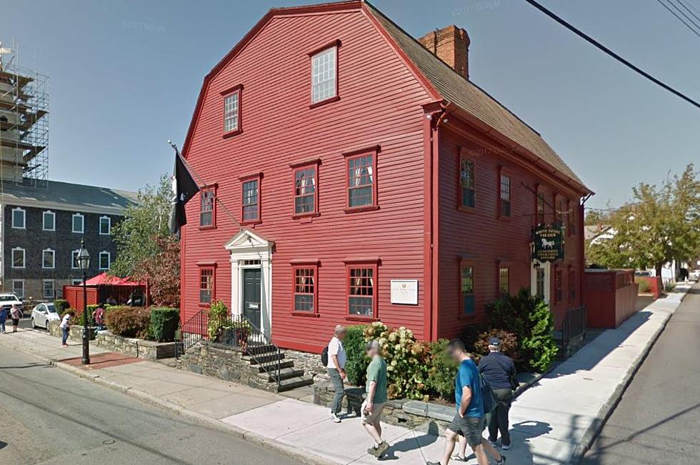 Maine, The Oldest Restaurant In America Is A Must Visit