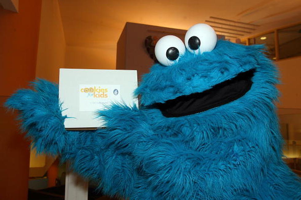 Happy Mothers&#8217; Day From Cookie Monster! [VIDEO]