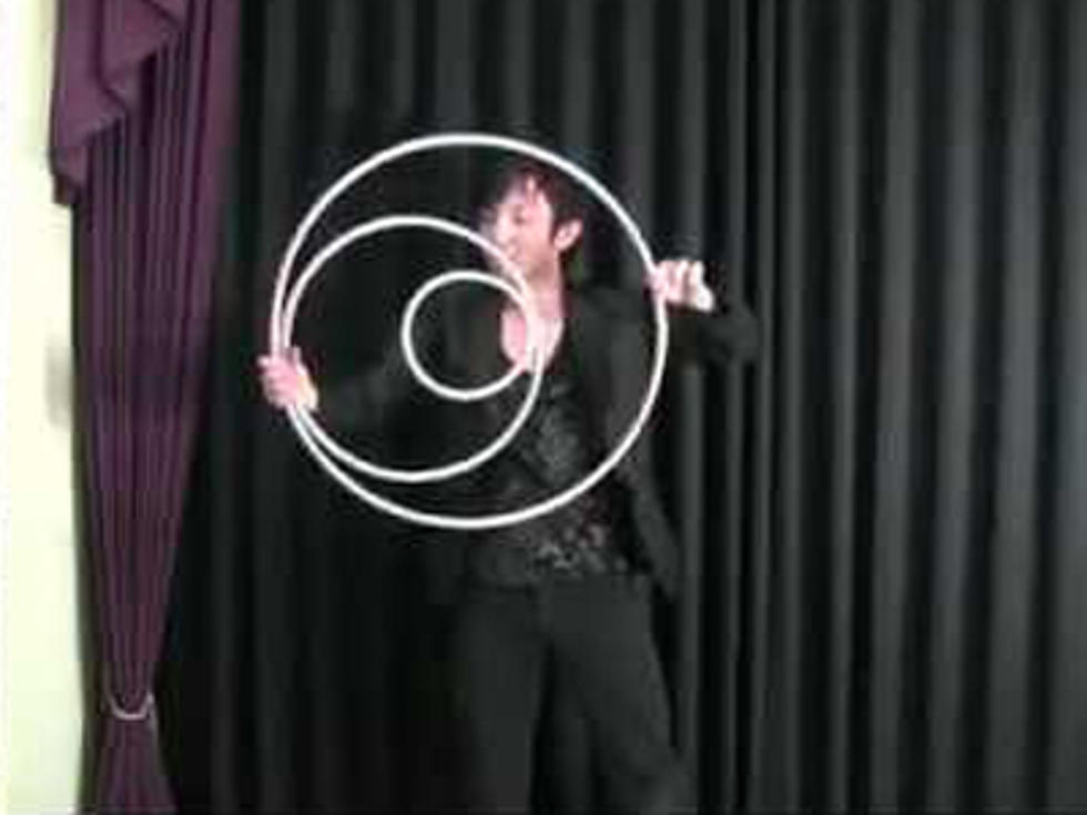 Hypnotizing Ring Routine is Like a Real-Life Screensaver [VIDEO]