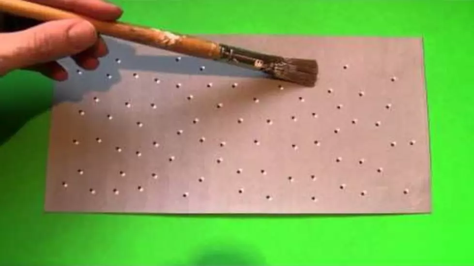 Watch As Your Eyes Fool You With This Optical Illusion! [VIDEO]