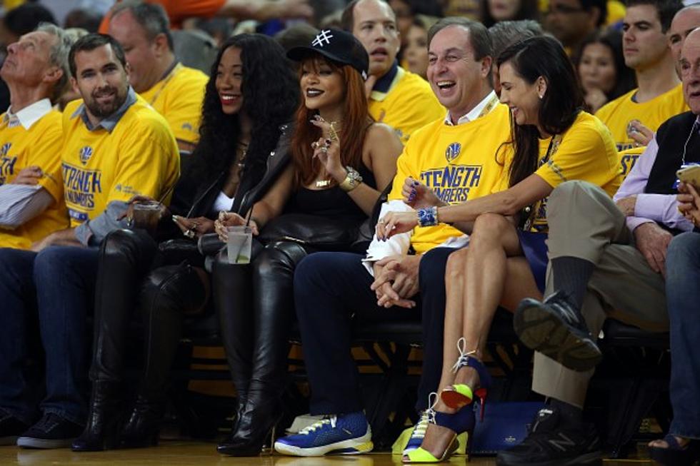 Rihanna&#8217;s Antics Cause Golden State Warriors Owner To Change Seats During Game [VIDEO]