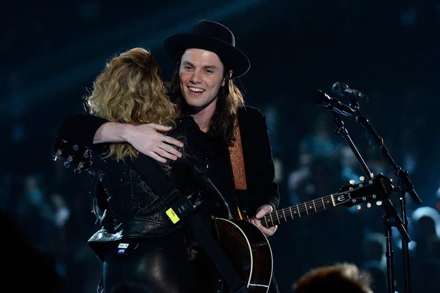 Amazing Duet by James Bay and Tori Kelly at Grammy&#8217;s