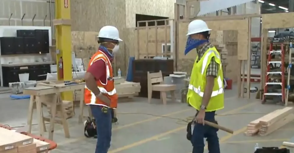 [WATCH] This Denver Carpentry School Offers Free Tuition