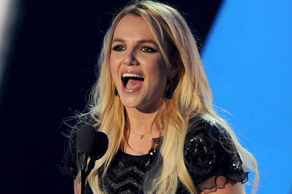Britney Spears Suffers from Bad Breath!