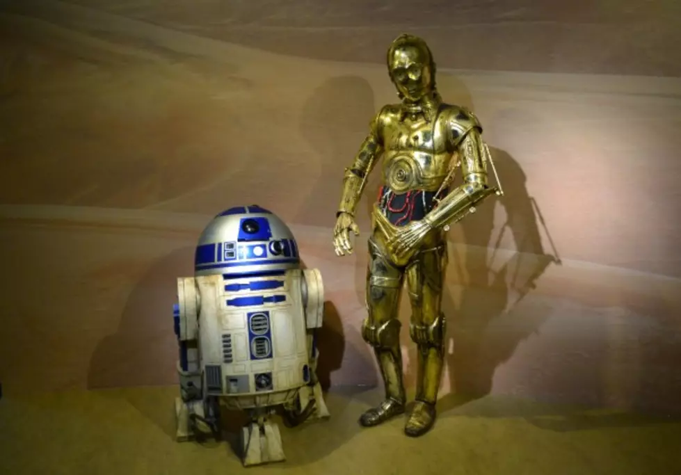 Embrace The Weirdness: R2D2 And C3PO Visit ‘Sesame Street’