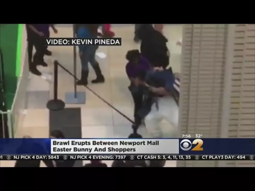 Easter Bunny Brawl in a Mall [VIDEO]