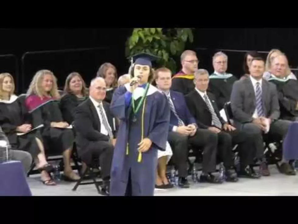 Michigan High School Student Impresses With Graduation Song