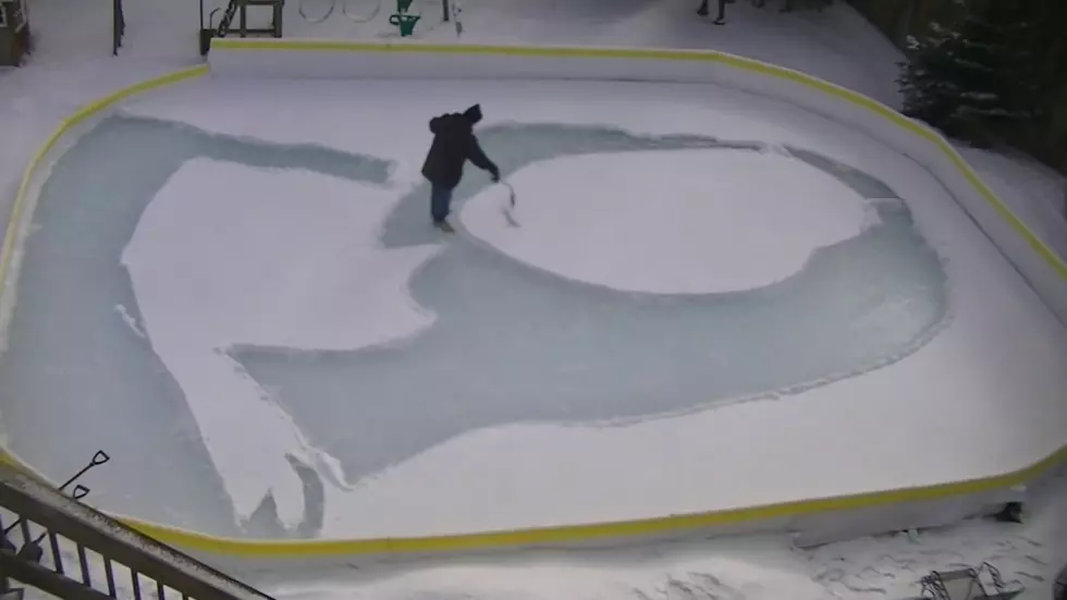 Man Recreates Mona Lisa in Snow W/ Shovel [Video]