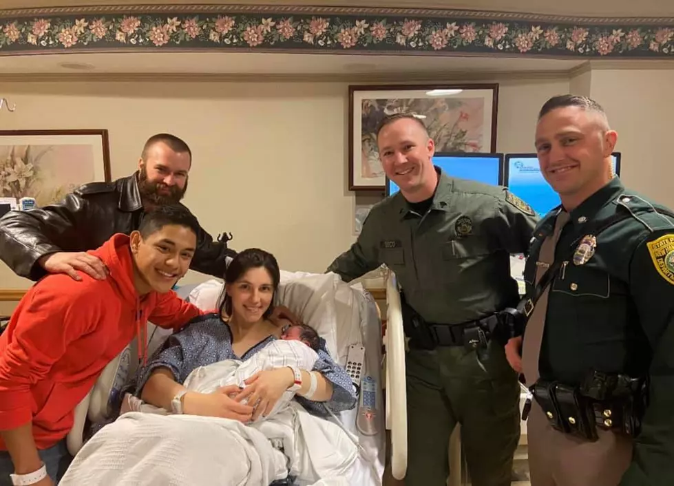 Police Deliver Baby on Interstate Christmas Morning