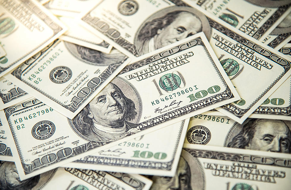 Good Guy Turns in $10,000 in Cash Found in Augusta