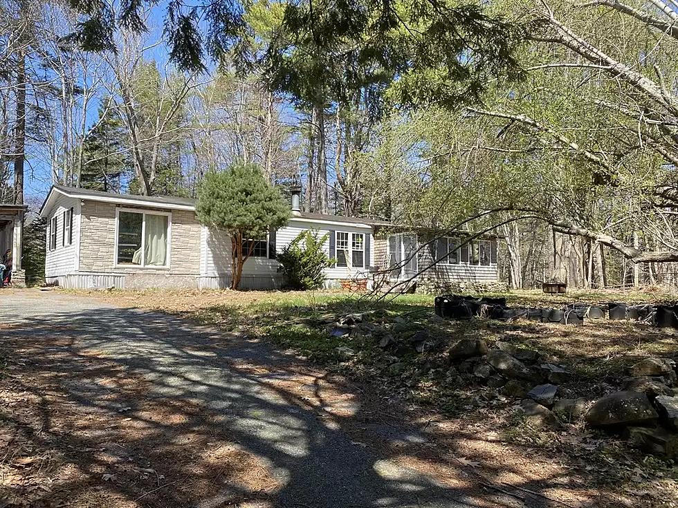 Why is This Doublewide Trailer on 1.2 Acres in Maine Selling For $250,000