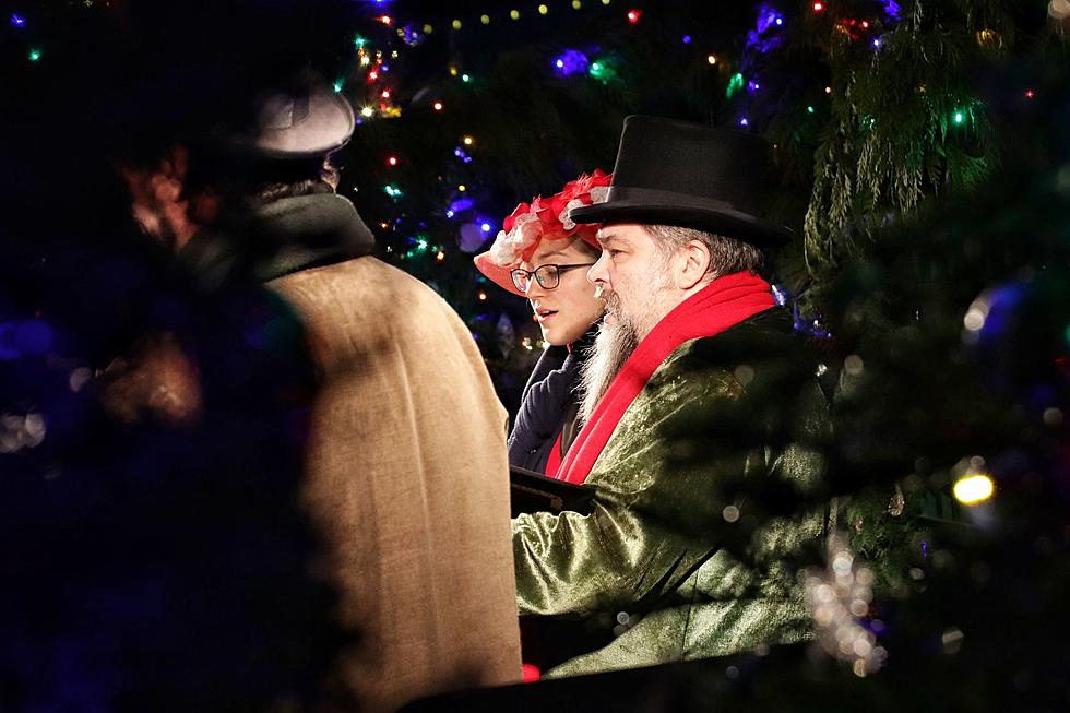 Are Christmas Carolers Trespassing in Maine Neighborhoods?