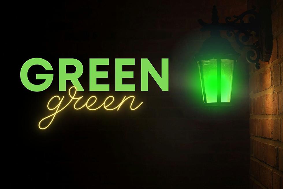 It&#8217;s Time For Maine Residents to Start Using All Green Porch Lights