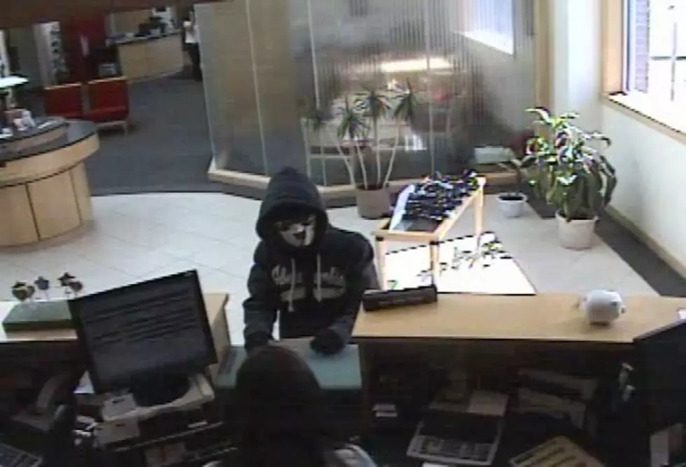 Update:Bangor Police Seek Suspect in Broadway Bank Robbery