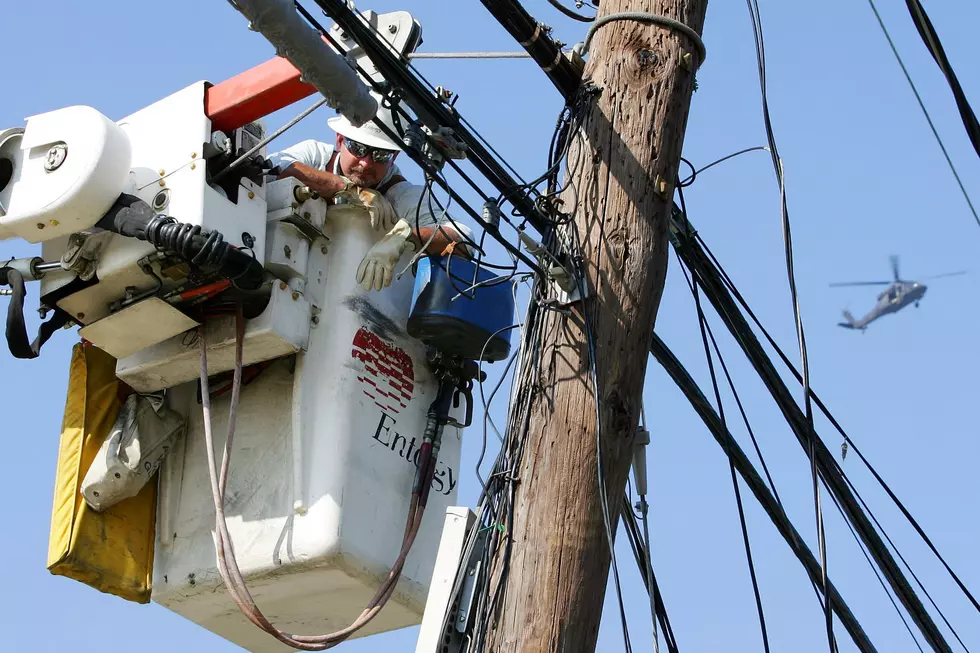 Versant and CMP Dealing with Over 24K Outages Due to High Winds