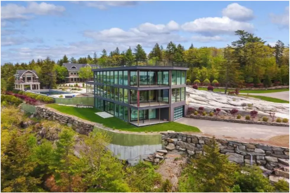 Southern Maine Property Has Winter,Summer,Guest Houses [PICS]