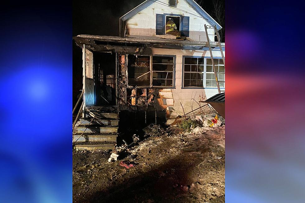 7 People, 7 Pets Successfully Escape Waterville House Fire