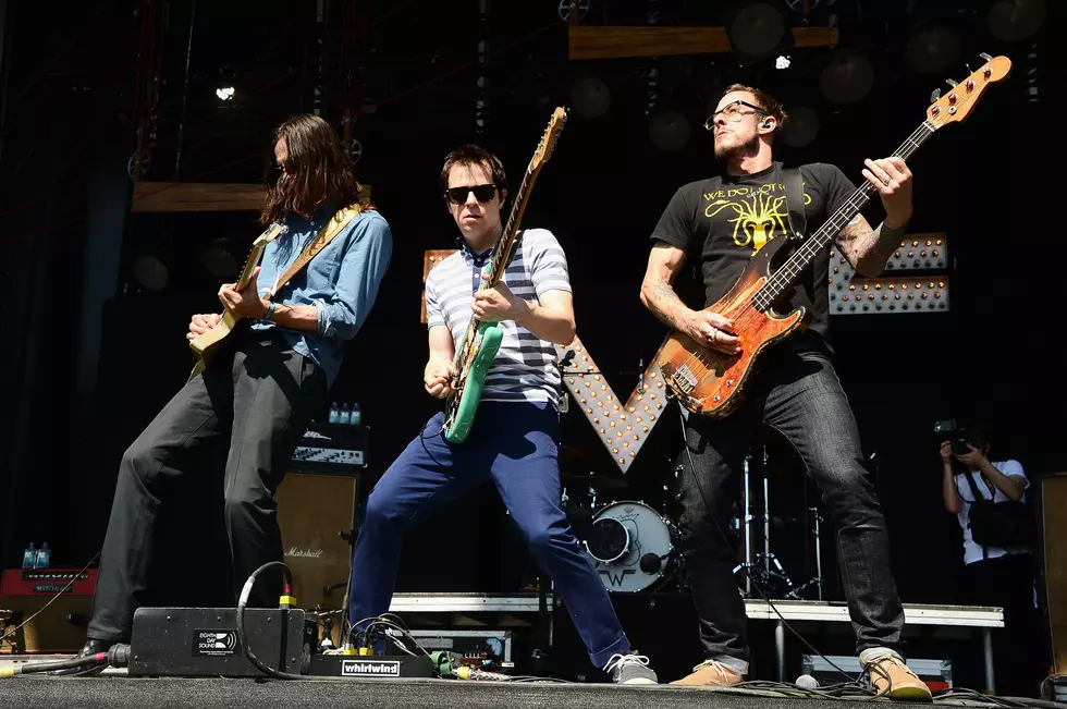Weezer To Perform In Maine This Summer