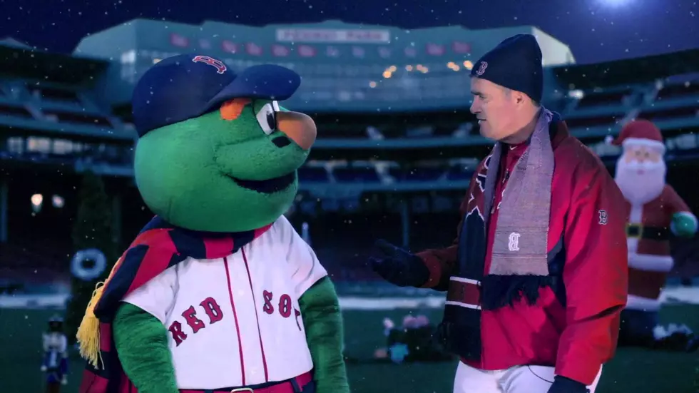 Red Sox To Host ‘Christmas At Fenway’ [VIDEO]