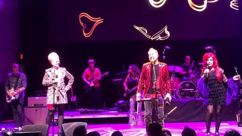 Watch Highlights From B-52&#8217;s Show In Portland [VIDEO]