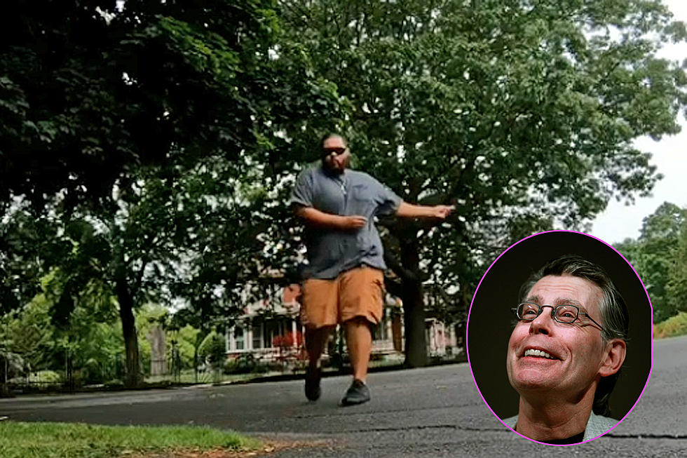 Guy Dances In Front Of Stephen King’s House [VIDEO]